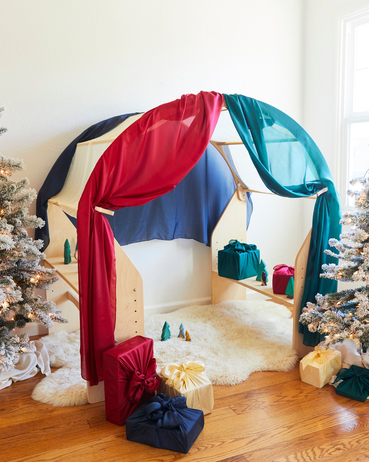 Giant Evergreen Playsilk