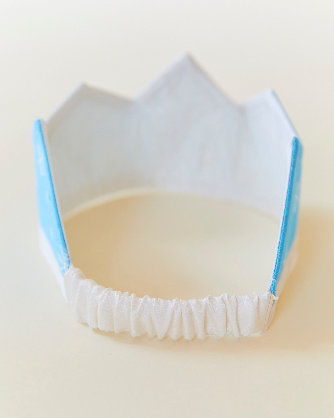 Snow Silk Crown