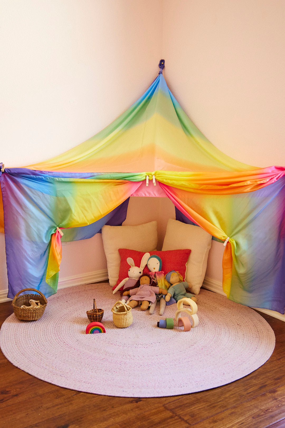 Sarah's Silks | Open-ended Playsilks, Costumes, and Wooden Toys