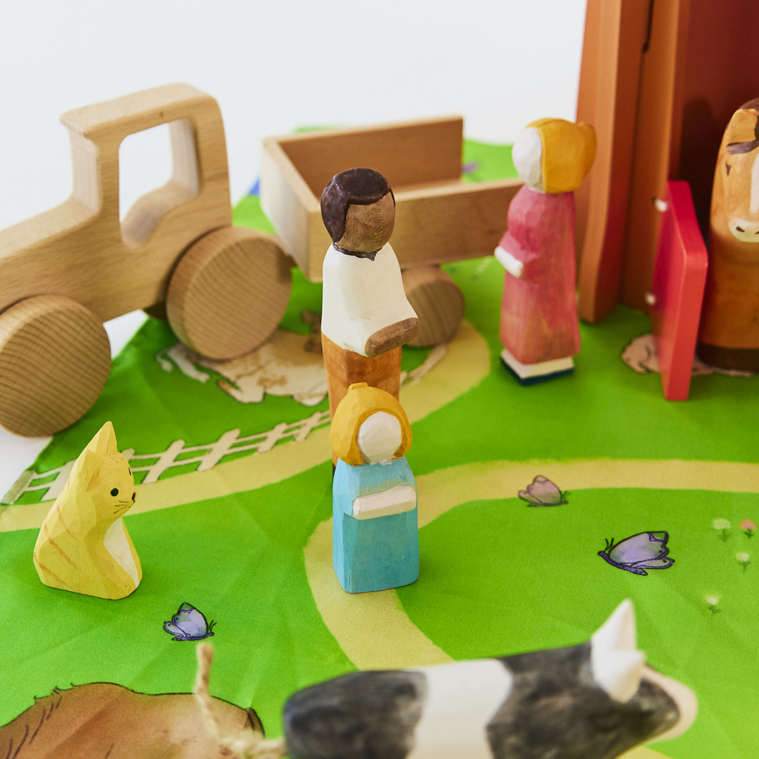 Ward's Built Rite Farm Set Wooden Farm World Set – Sarah's Silks