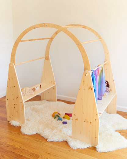 Waldorf Playstand