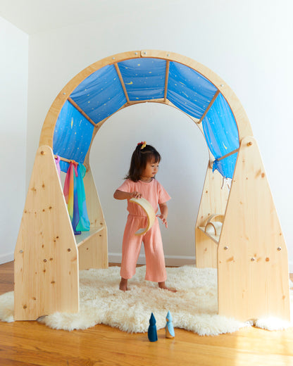 Waldorf Playstand